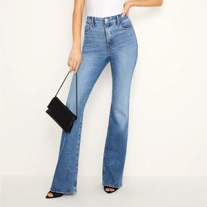 Good American SOFT-TECH GOOD CLASSIC SLIM BOOTCUT JEANS